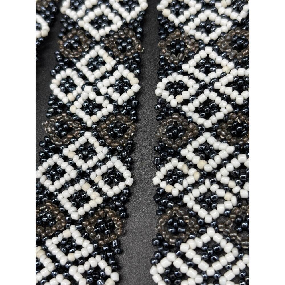 Seed beaded 1 inch wide belt black white and tan silver tone buckle boho Gypsy - Picture 4 of 4